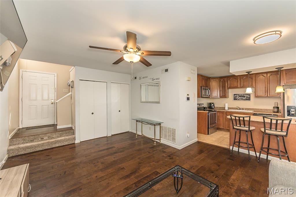 River Oaks Estates Two Condo - Residential