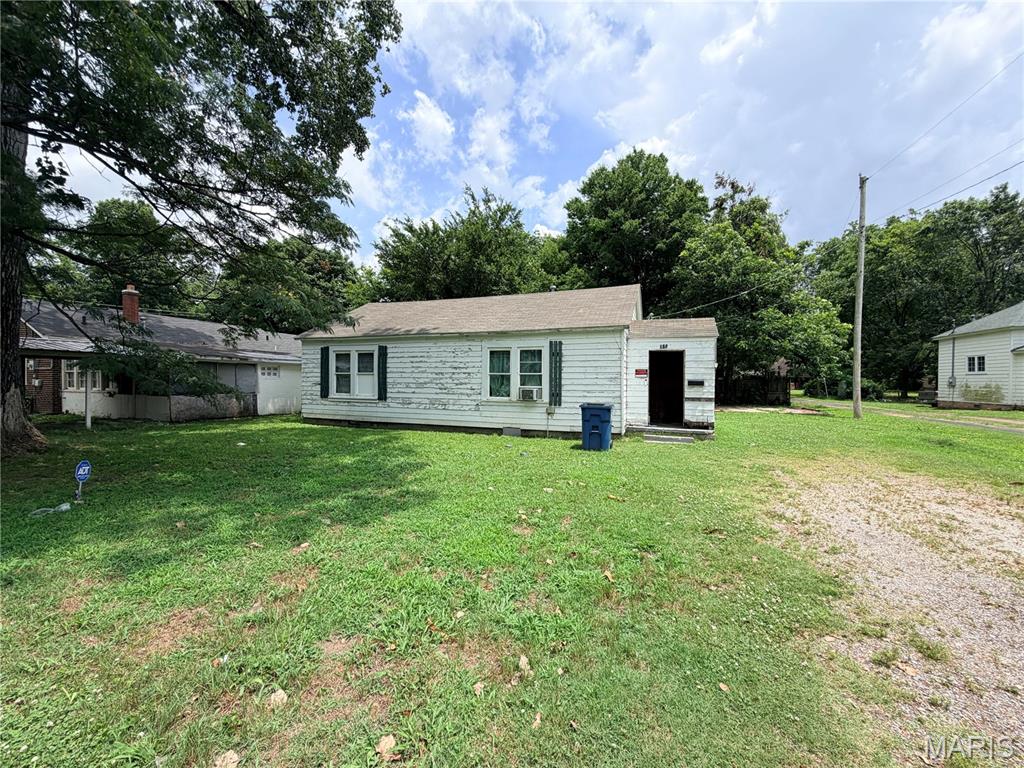 Investor Alert! Check out this cash-flowing property that's ready to help expand your rental portfolio. Whether you're a seasoned investor or just getting started, this income-producing opportunity offers immediate potential and long-term value.

With rental income already in place, this property is a great addition for those looking to grow their investment holdings and build wealth through real estate. Conveniently located and priced for investors, this is an opportunity you won't want to miss.

As an added bonus, the seller is open to selling the entire investment portfolio, including MLS #26037094, #26037084, #26037106, and #26037115, creating a unique opportunity to acquire multiple properties in one transaction.

Property is being sold As-Is. Schedule your showing today and see the potential for yourself!