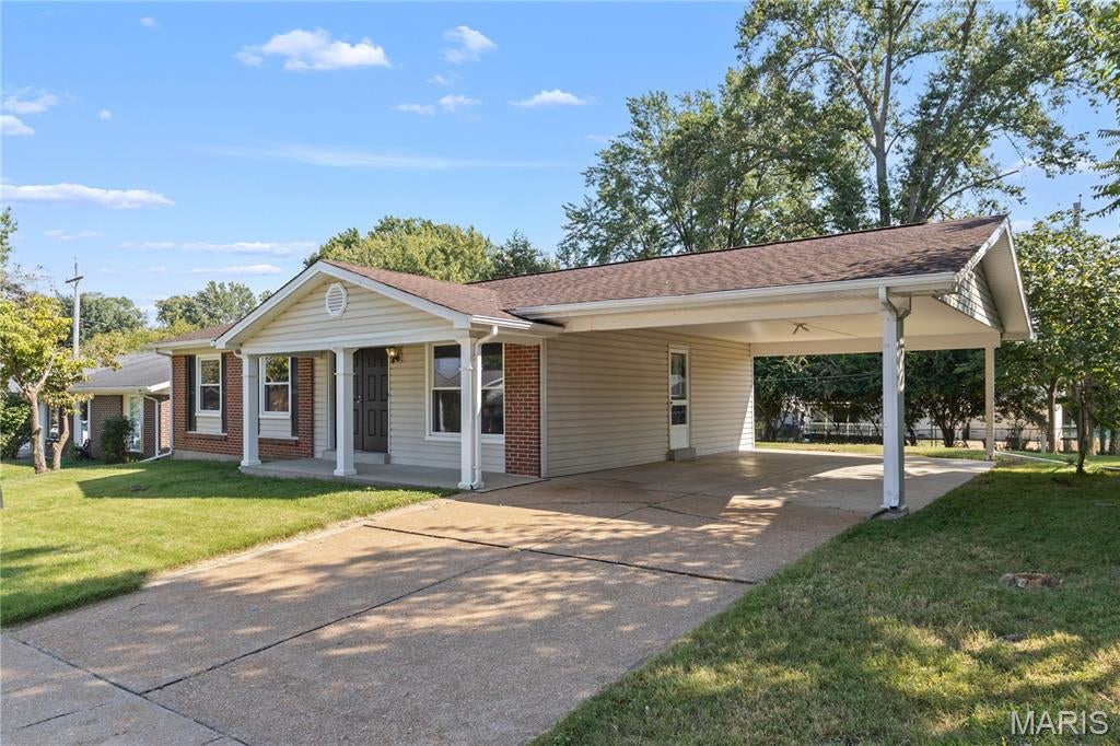 Foxborough 1 - Residential