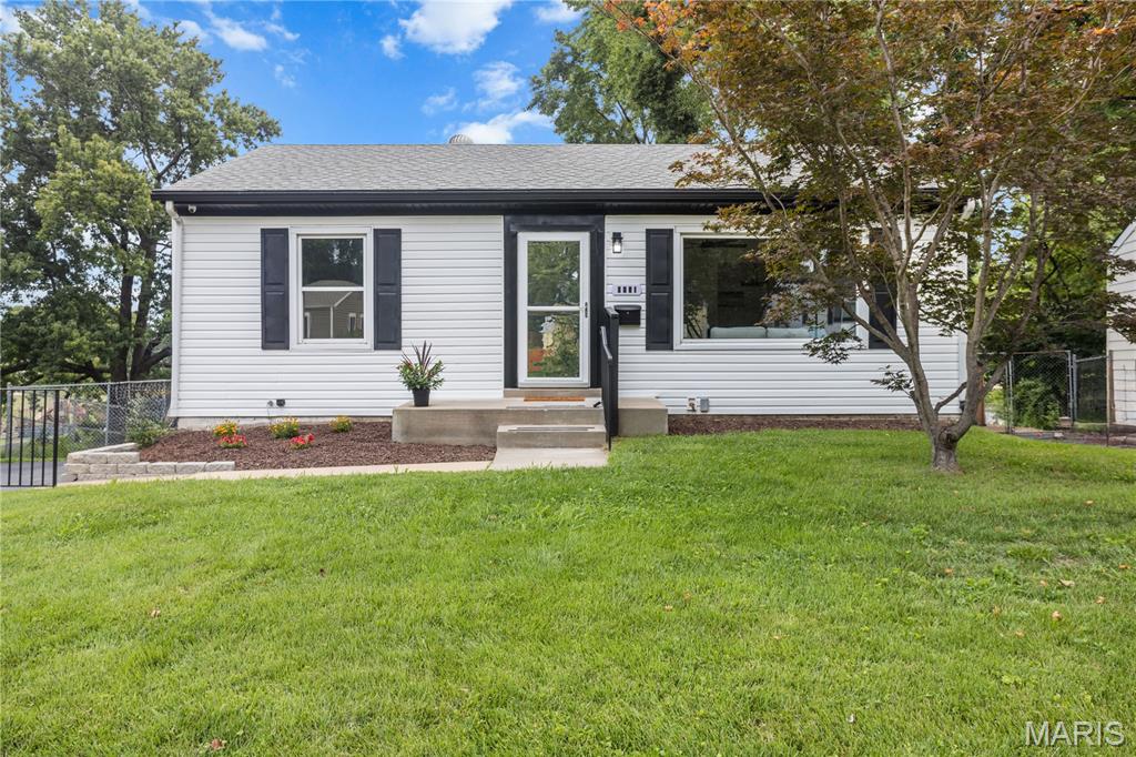 Welcome to your new home. When you walk in the first thing you will notice is the open feel of this 2 bedroom 2 bath home with loads of updates. Hardwoods on main level and carpet in the mostly finished lower level. Updated kitchen with stainless appliances, new 42 inch soft close cabinets and quartz counters. The nice sized deck off kitchen and huge fenced backyard with large storage shed is another bonus on this home. Every room has been fleshly painted and both bathrooms updated as well. Hurry to see this one before it’s gone.