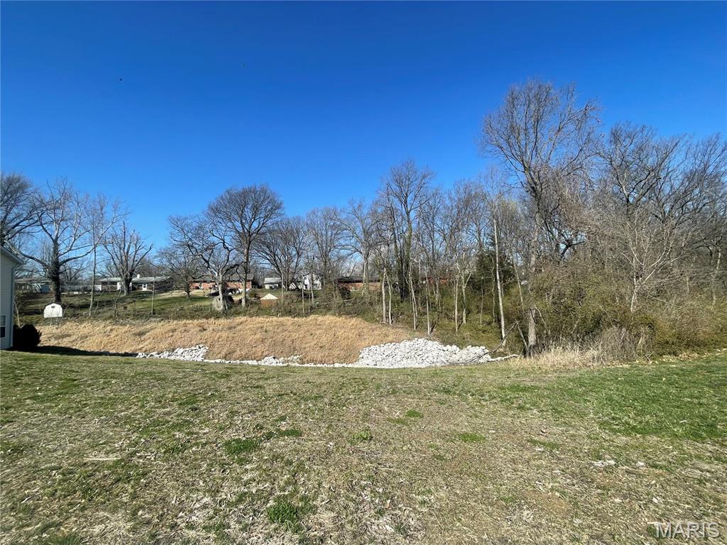 Residential lot available to build in Summerfield Farms!  Lot is .38 acres and would be perfect for a walk out basement home option.  Check it out to build your dream home! Additional Rooms: In Platted Subdv.