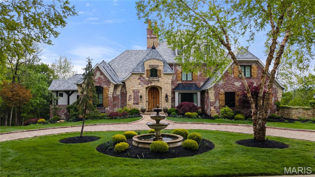 Discover this exceptional and newly renovated home, one-of-a-kind, nestled on an exclusive street in the prestigious Bluffs of St. Alban, overlooking the scenic hillside and directly facing the golf course. This is luxury country living at its finest! Completely reimagined in 2024-2025, this professionally and tastefully designed, fully customized home features many recent enhancements, making it truly turn-key. Every detail has been meticulously curated for elevated lavish living, timeless design, and modern comfort. It boasts a new custom kitchen with high-end appliances like Sub-Zero and Wolf. The primary suite is absolutely exquisite, with a bath that is not only luxurious but also "spa-like." The lower level is a showstopper with incredible design and premium finishes. This home offers a perfect blend of sophistication, functionality, and tranquility. It’s ideal for those seeking a refined lifestyle with the privacy of a gated enclave and a top-tier golf community. 
Experience the pinnacle of St. Albans living!