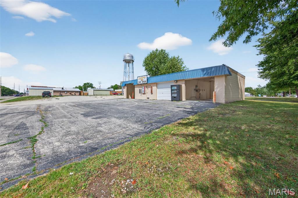 Are you ready to take the next step in your investment portfolio and own an income producing property? This one is affordable, in the heart of booming Jonesburg and ready for a new owner to take it to the next level!  Pet and car wash facilities are very popular for their convenience with consumers and also with investors!  Low overhead and an affordable price make these the perfect place to start your Real Estate investing!  Schedule your appointment today!