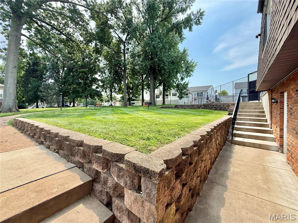 Chateau De Ville Condo Sec - Residential