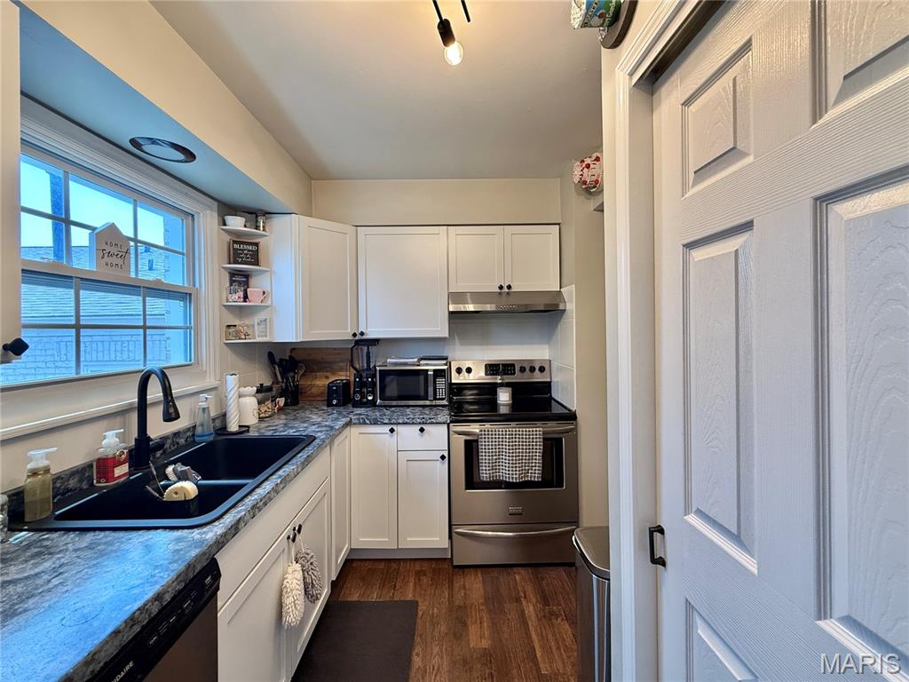 Chateau De Ville Condo Sec - Residential