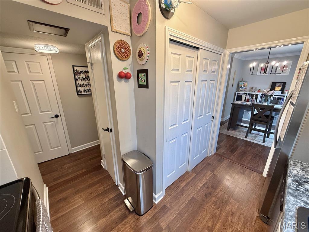 Chateau De Ville Condo Sec - Residential