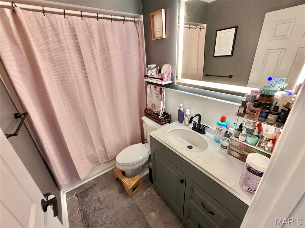 Chateau De Ville Condo Sec - Residential