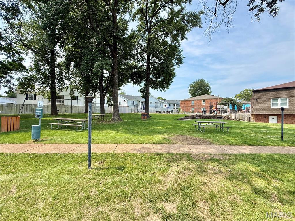 Chateau De Ville Condo Sec - Residential