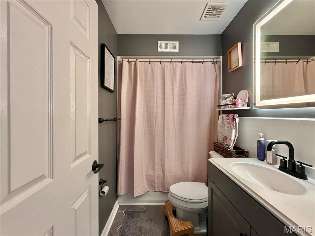 Chateau De Ville Condo Sec - Residential