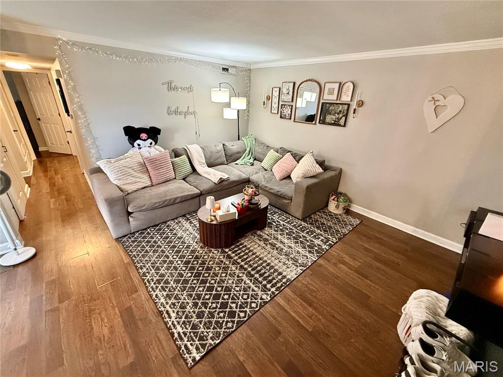 Chateau De Ville Condo Sec - Residential
