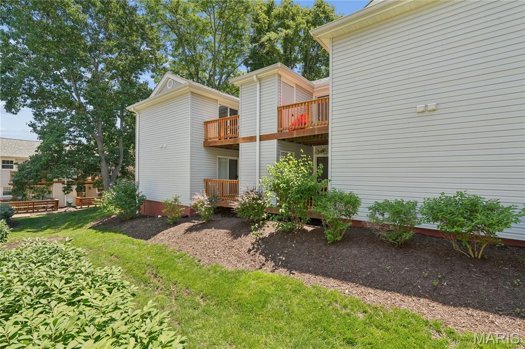 Brentwood Forest Condo - Residential