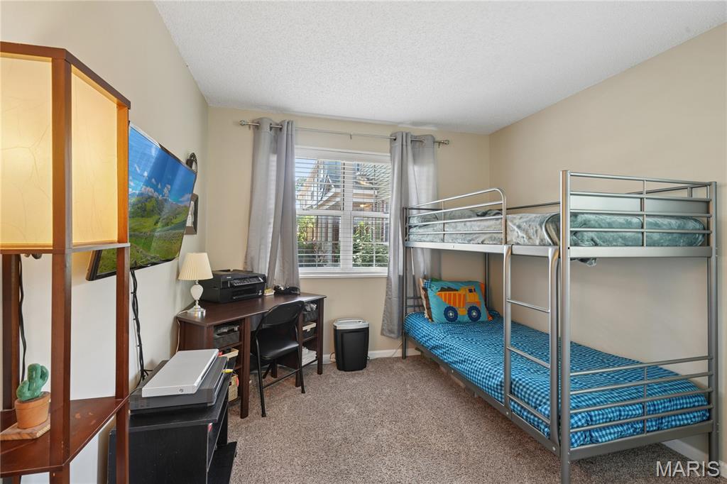 Brentwood Forest Condo - Residential