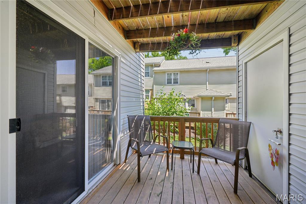 Brentwood Forest Condo - Residential