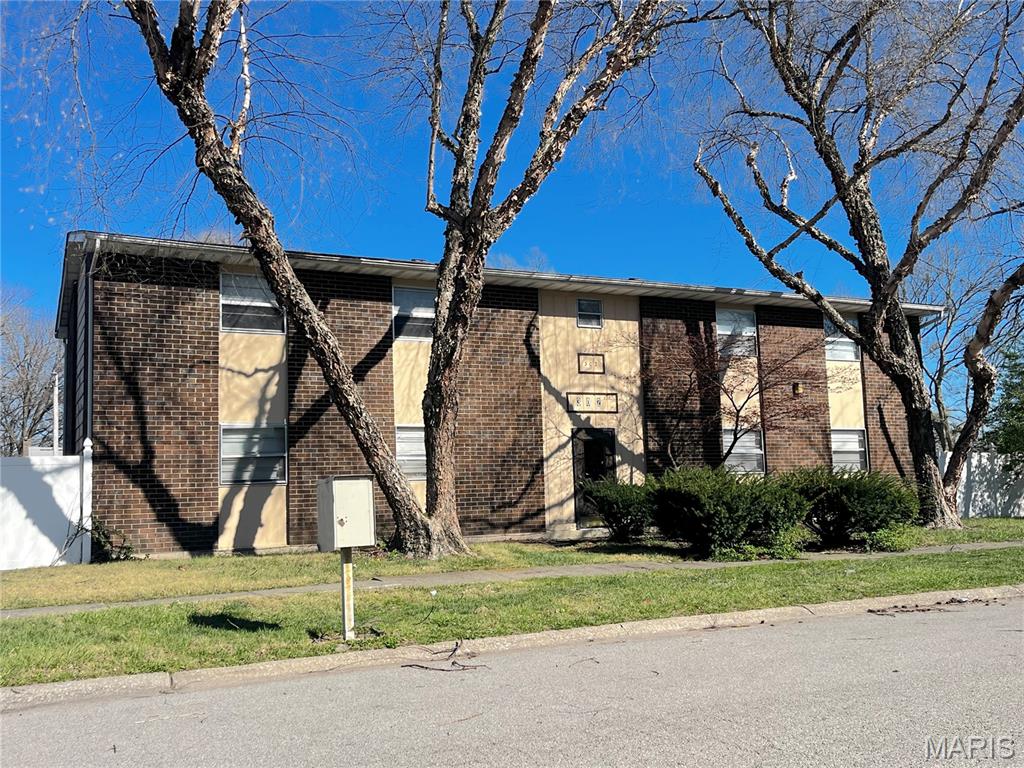 HOWARD PLACE - Residential Lease