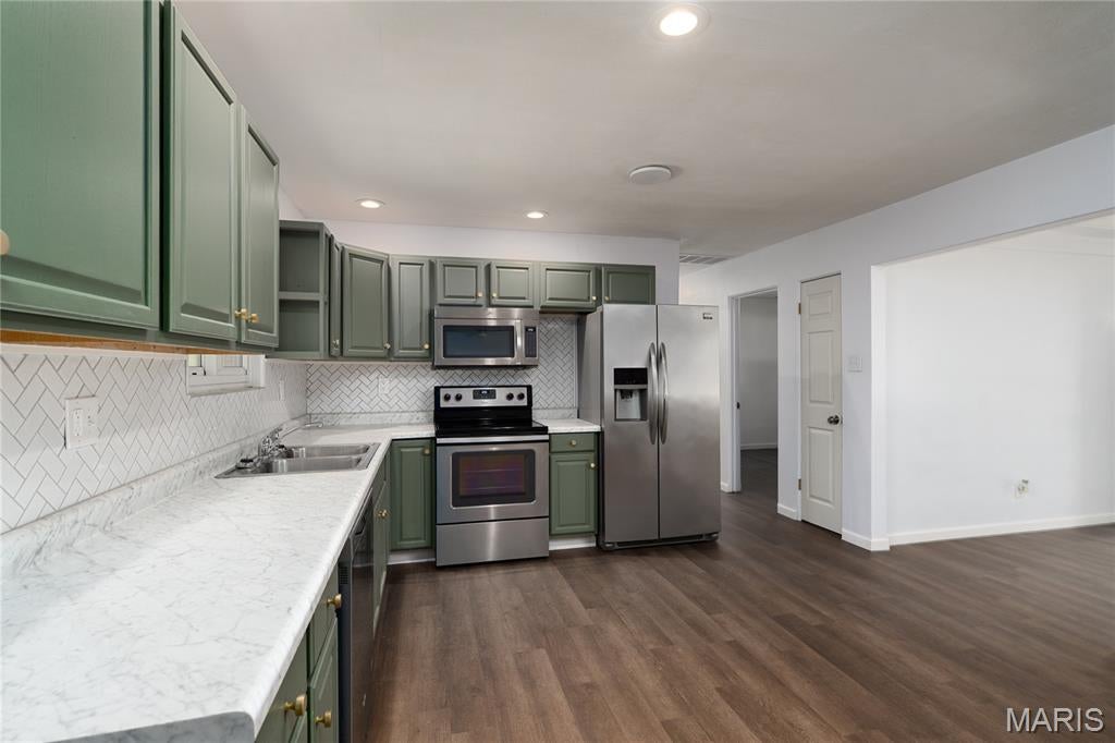 Hollywood Heights - Residential