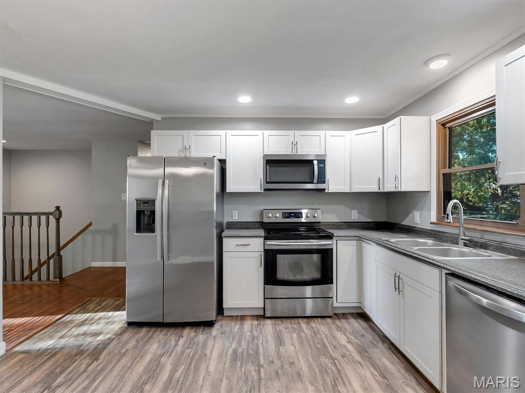Lake Mdws - Residential
