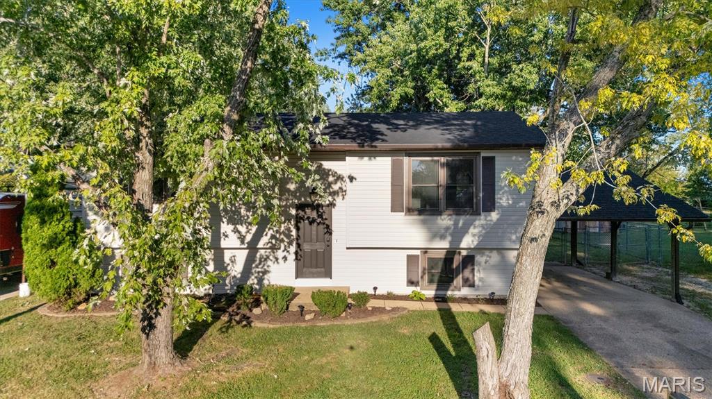 Lake Mdws - Residential