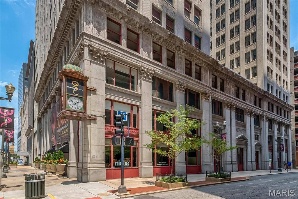 You will love living in the fabulous Marquette building!  This historic building is the crown jewel of downtown and is just  blocks from Busch Stadium, the Edward Jones Dome & the brand new Arch renovation.  Live in luxury with door attendant, Carrera marble lobby, rooftop pool, pet park, BBQ terrace, dry cleaning service, bike storage, secure covered parking, & more!  Convenient to MetroLink & all downtown St. Louis has to offer. This condo has one bedroom w/ a large den and one bath.  You’ll enjoy high-end finishes including stainless appliances, wood floors, granite countertops and an oversized walk-in Master closet.  Walk 4 blocks to the ballpark or Washington Avenue restaurants & nightlife.  MetroLink and YMCA are also just blocks away.  One assigned garage parking space included in lease rate.  All utilities except electric all included. Location: City, Downtown, Interior Unit, Upper Level