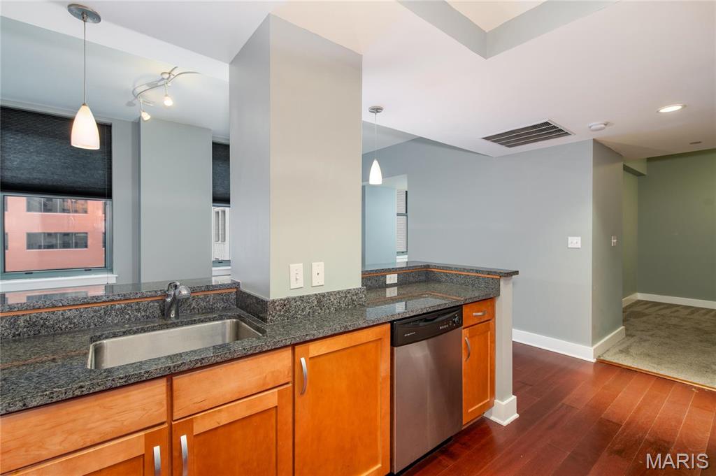The Marquette - Residential Lease
