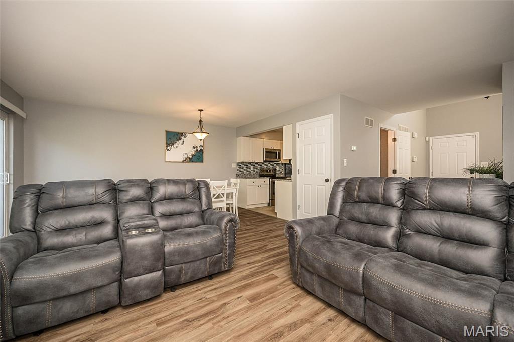 Autumn Lakes Eight Condo Thir - Residential