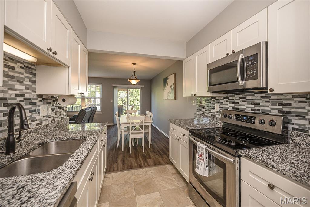 Autumn Lakes Eight Condo Thir - Residential