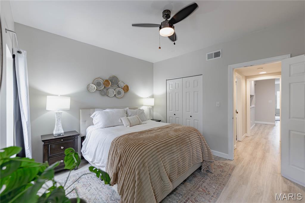 Hampshire Square Condo - Residential