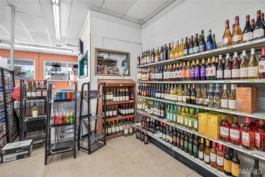 na - Commercial Sale