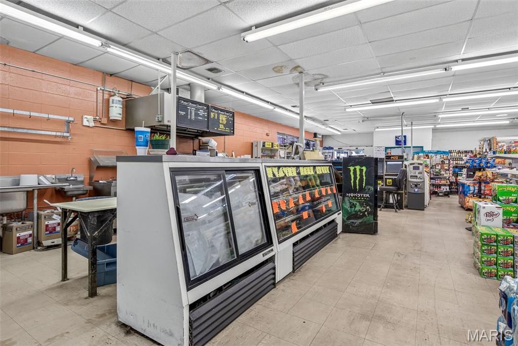 na - Commercial Sale