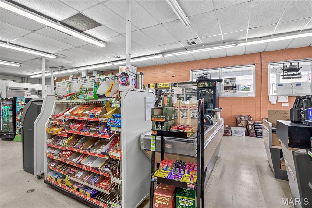 na - Commercial Sale