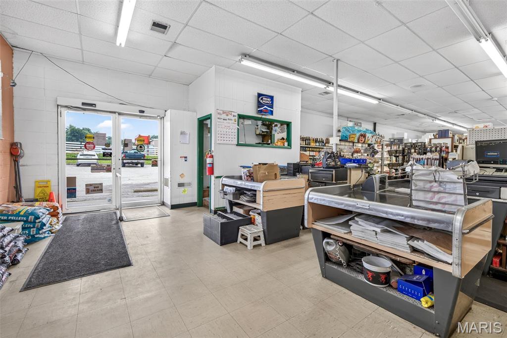 na - Commercial Sale