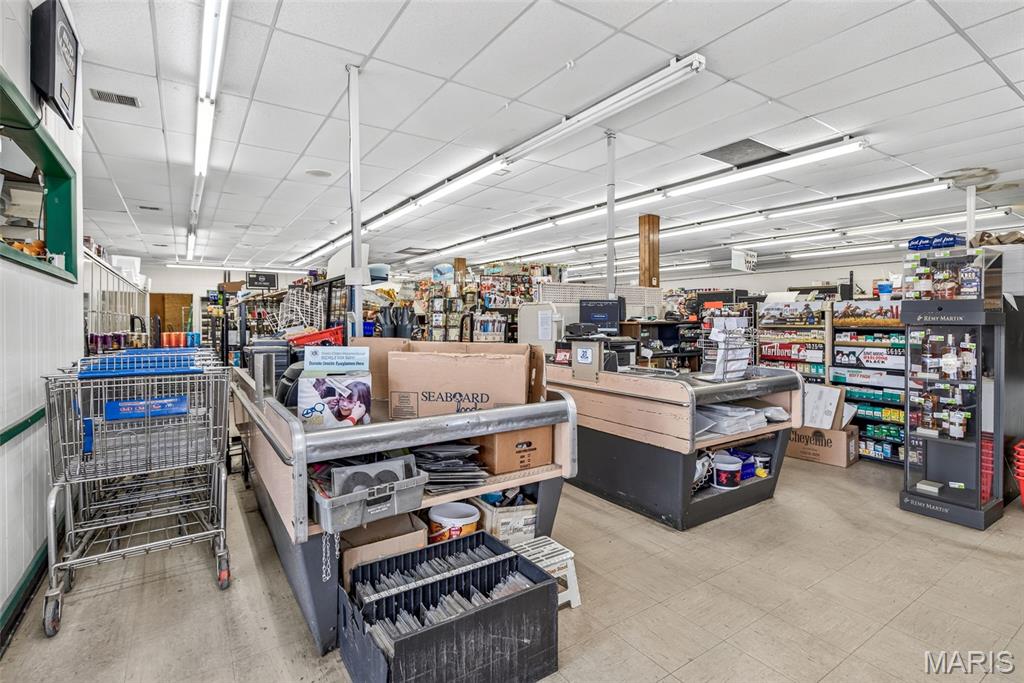 na - Commercial Sale