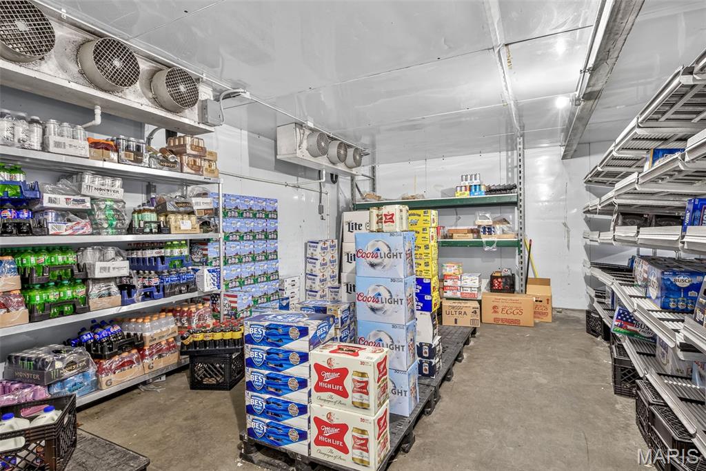 na - Commercial Sale