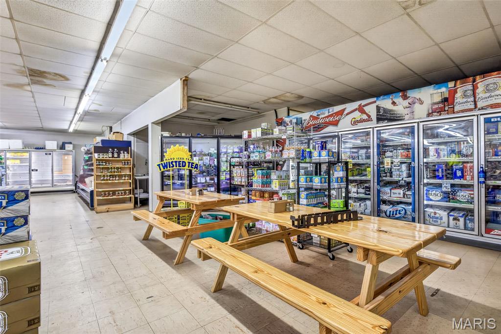 na - Commercial Sale