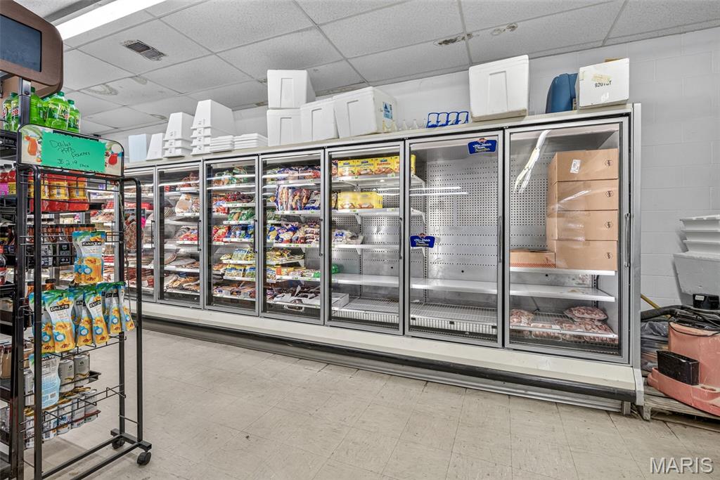 na - Commercial Sale