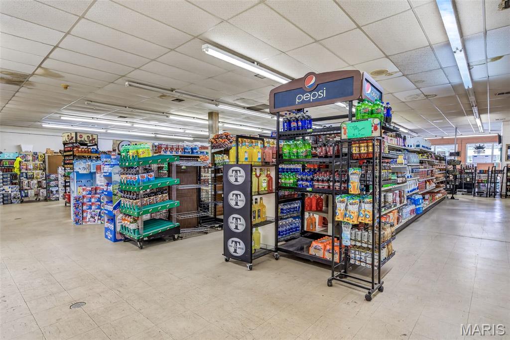 na - Commercial Sale