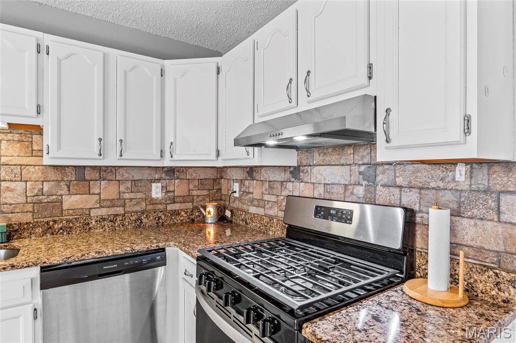 Chouteau Trace 1 - Residential