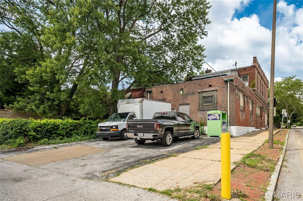 City Commons - Residential Income