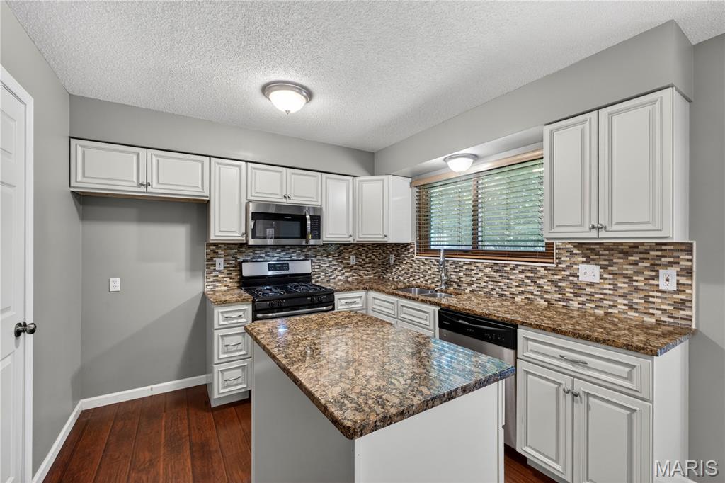 Hickory Ridge #4 - Residential