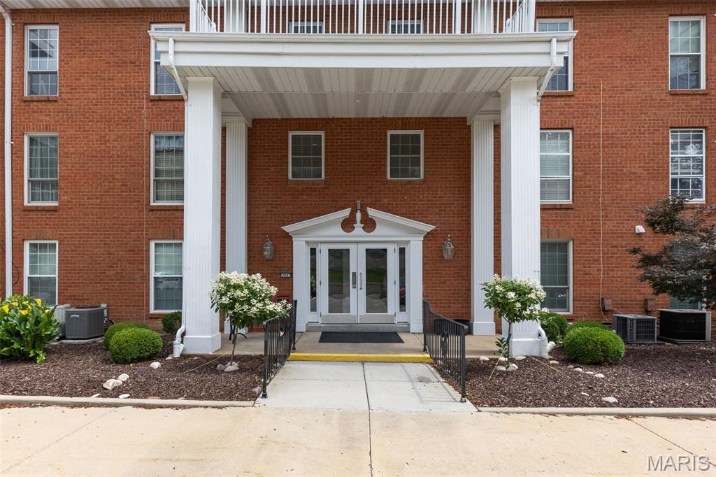 Manors At Village Green Condo - Residential