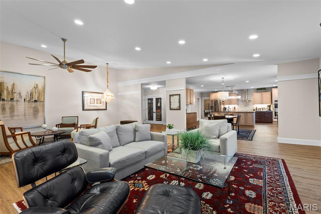 Manors At Village Green Condo - Residential