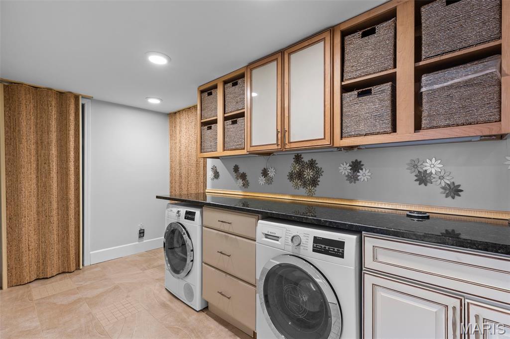 Manors At Village Green Condo - Residential