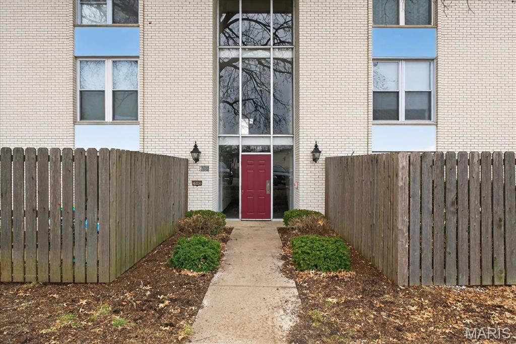 Willow Brook Condo - Residential