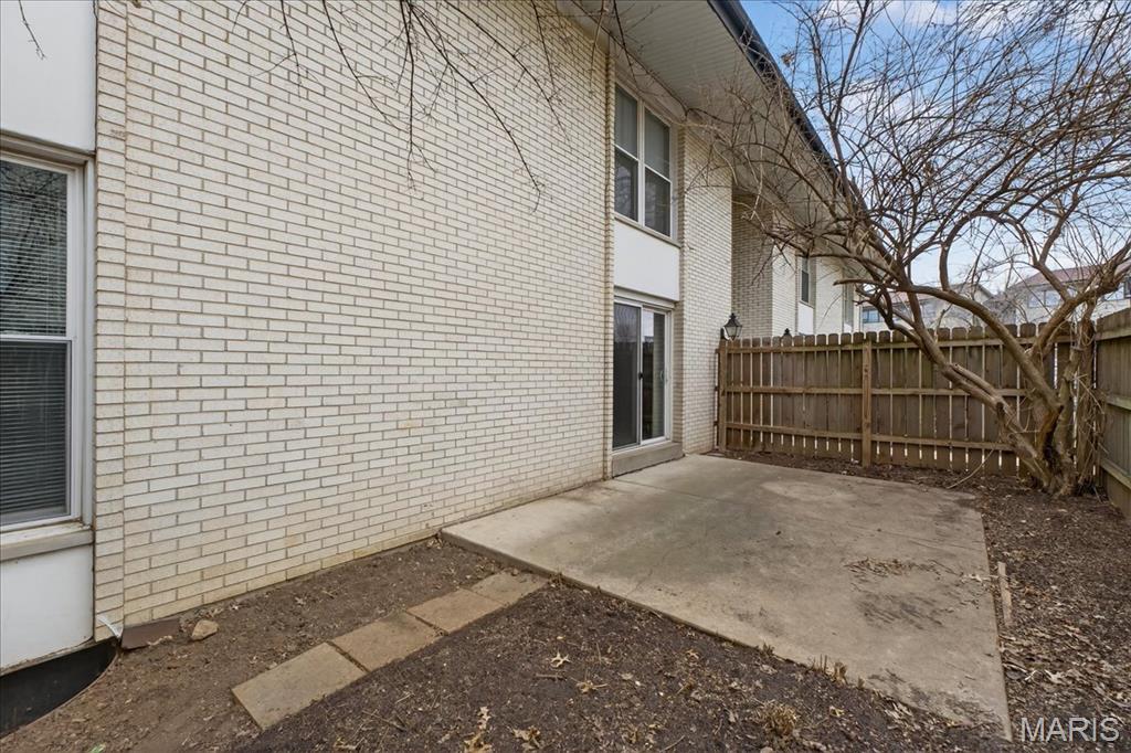 Willow Brook Condo - Residential