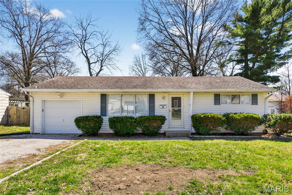 Welcome to 2104 E C St, a well maintained 3-bedroom, 1 full bath ranch located in the heart of Belleville! This home offers a warm and inviting feel with beautiful hardwood floors throughout the main living areas and cozy carpeted bedrooms for added comfort.
Step outside and enjoy a spacious, fully fenced backyard, perfect for pets, entertaining, or relaxing evenings. The large concrete patio provides the ideal space for outdoor gatherings, grilling, or simply unwinding.
Major updates include a brand-new HVAC system (2025) and water heater (2025)
Whether you're a first-time buyer, investor, or looking to downsize, this home is full of potential and opportunity. Being sold as-is, making it a great chance to add your personal touch.

 Conveniently located near shopping, dining, and easy access to local amenities.

Don’t miss your chance to own this charming, move-in ready home with room to make it your own, schedule your showing today!