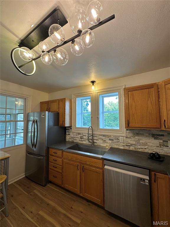 L D Huntington - Residential