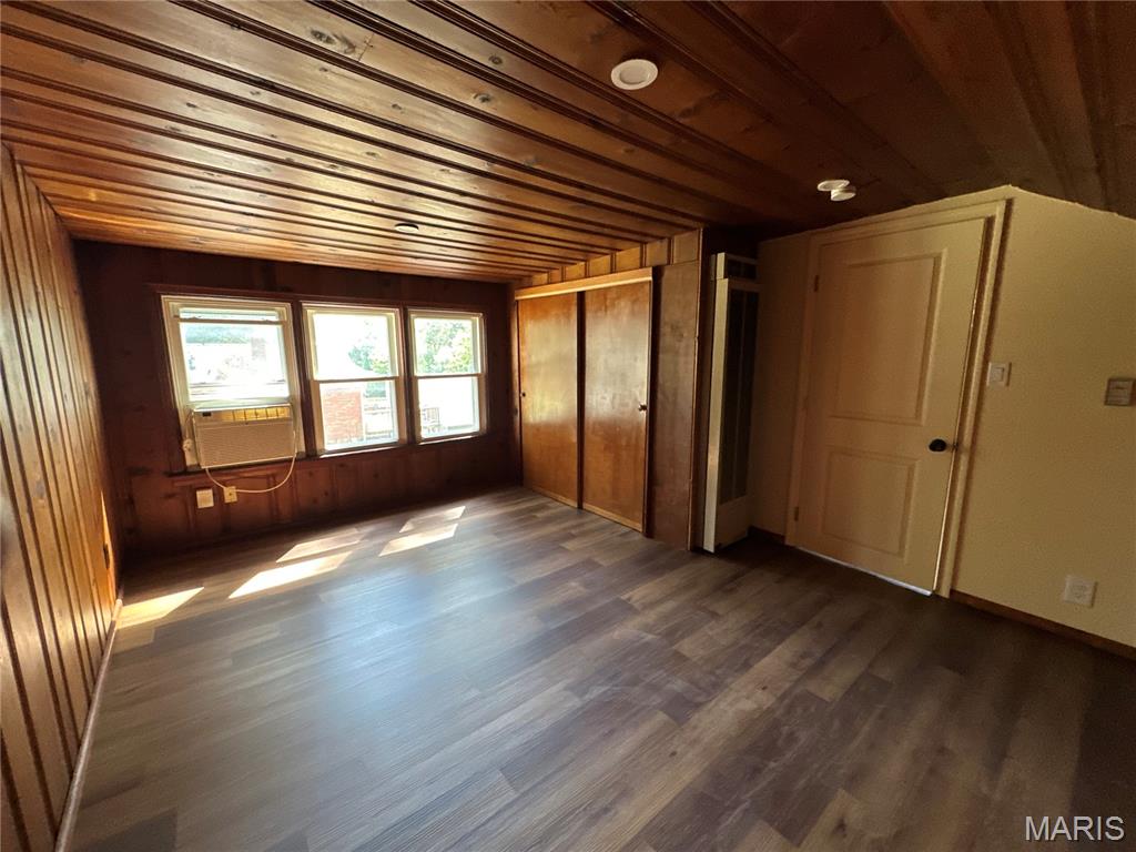 L D Huntington - Residential
