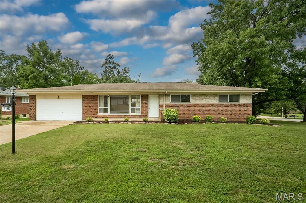 Welcome to an exceptional opportunity in the heart of Crestwood! Tucked away on a corner of Pardee Spur in the award-winning Lindbergh School District, this beautifully maintained ranch offers the perfect blend of timeless character, comfortable living space, and an unbeatable location. Situated on an impressive 0.3-acre lot, this property provides a rare sense of privacy while remaining just minutes from shopping, dining, parks, Grant’s Farm, and major commuter routes.
Inside, you’ll find spacious, light-filled living areas with a welcoming layout designed for both everyday comfort and effortless entertaining. Fresh updates completed in 2026 include freshly painted walls, ceilings, and trim throughout the home, refinished hardwood flooring throughout the upstairs living areas, and new plush carpeting in the primary bedroom. The home offers generously sized rooms, classic details, and plenty of flexibility to fit today’s lifestyle.
Enjoy peaceful mornings surrounded by mature trees, gather with family and friends, or simply appreciate the quiet charm of this sought-after Crestwood setting. Opportunities to own a home with this much land, character, and convenience in the Lindbergh School District are truly hard to find.
Don’t miss your chance to be among the first to experience this wonderful home!