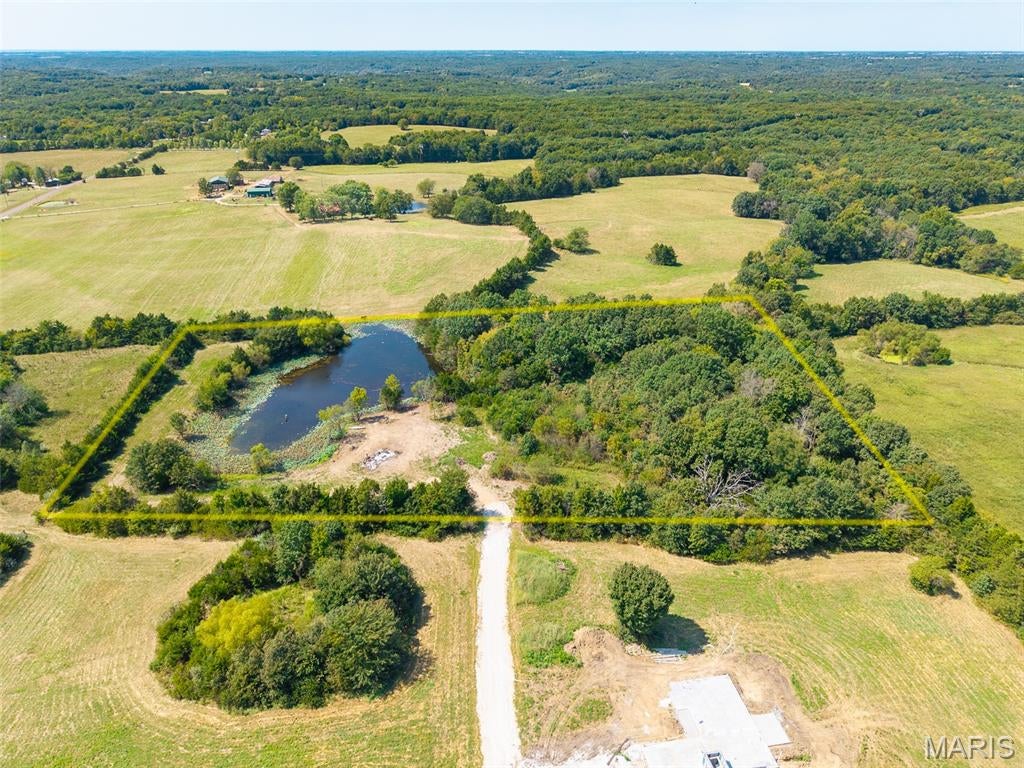 New Bloomfield - Land