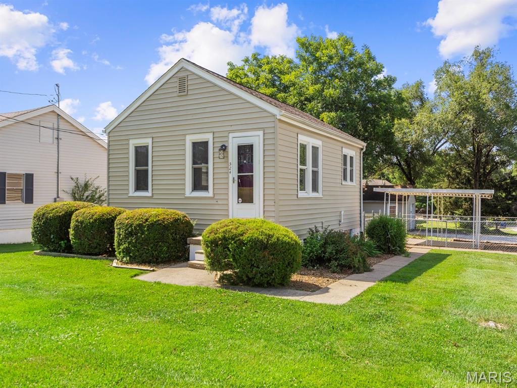 Small but mighty and full of opportunity, this home at 534 W Morgan St in Swansea delivers value, flexibility, and a standout location.
Occupancy is approved for up to two people, making it ideal for a low-maintenance owner-occupant, rental investment, or even a small home-based business setup. Positioned on a corner lot, the property offers added visibility and outdoor space.
Inside, the home is compact yet practical, designed for efficient living. The unfinished basement provides excellent storage space along with washer and dryer hookups, helping keep the main level uncluttered and functional.
Outside, you’ll find a detached garage for parking, storage, or workshop use, along with a covered rear patio that extends your living space outdoors.
Conveniently located near local amenities, this property offers affordability, potential, and versatility—  cheaper than most rent with strong investment appeal.  A rare chance to own a home that combines practicality with a front-row seat to community life.
This property is being sold as-is.