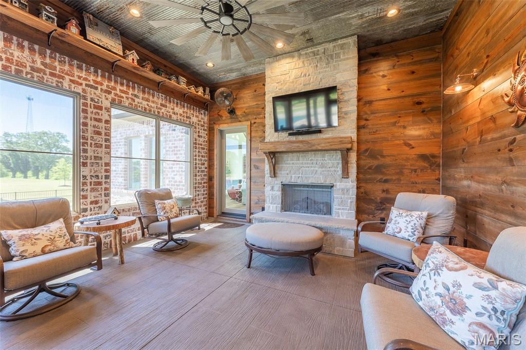 Arrowhead Lake Estates - Residential